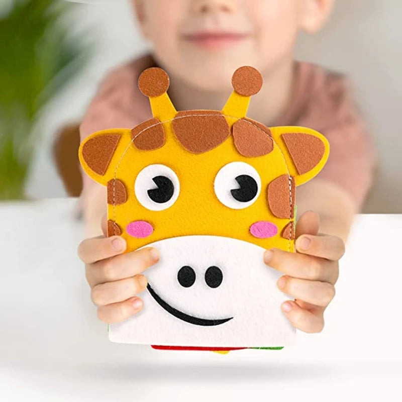 Montessori Toys Busy Book for Kids Color Shape Animal Cognition Early Education Toys Giraffe Quiet Book Fine Motor Toys