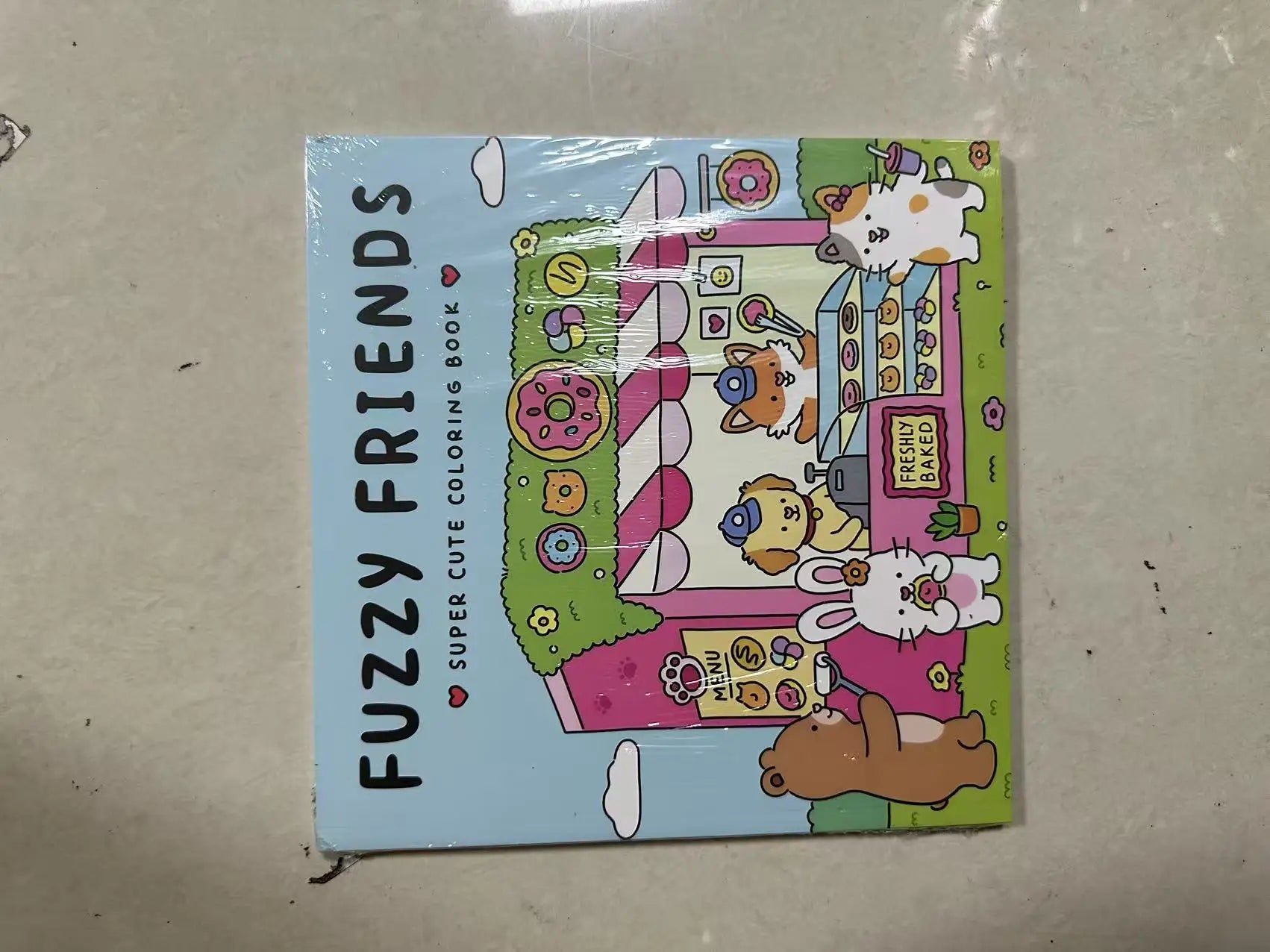 A cute coloring book suitable for children and teenagers, equipped with a cute kitchen series, suitable for relaxing both body a