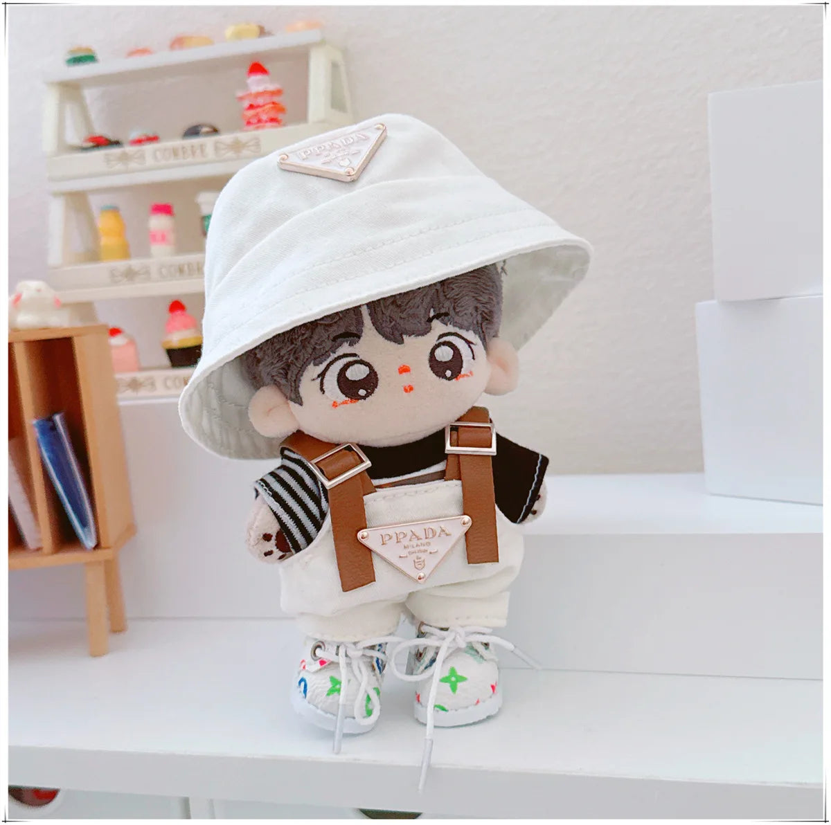 The first and second generations of Labubu only sell 17cm seated party clothes accessories inverted triangle workwear fashion