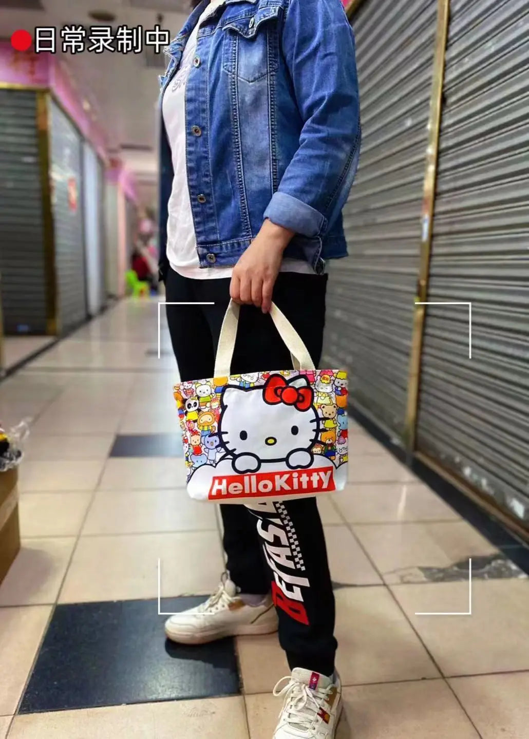 Ins New Sanrioed Hello Kittyed Tote HandbagCanvas Bag Kawaii Kitty Shoulder Bags HighCapacity Lunch Box Bag Tote Gift Toy