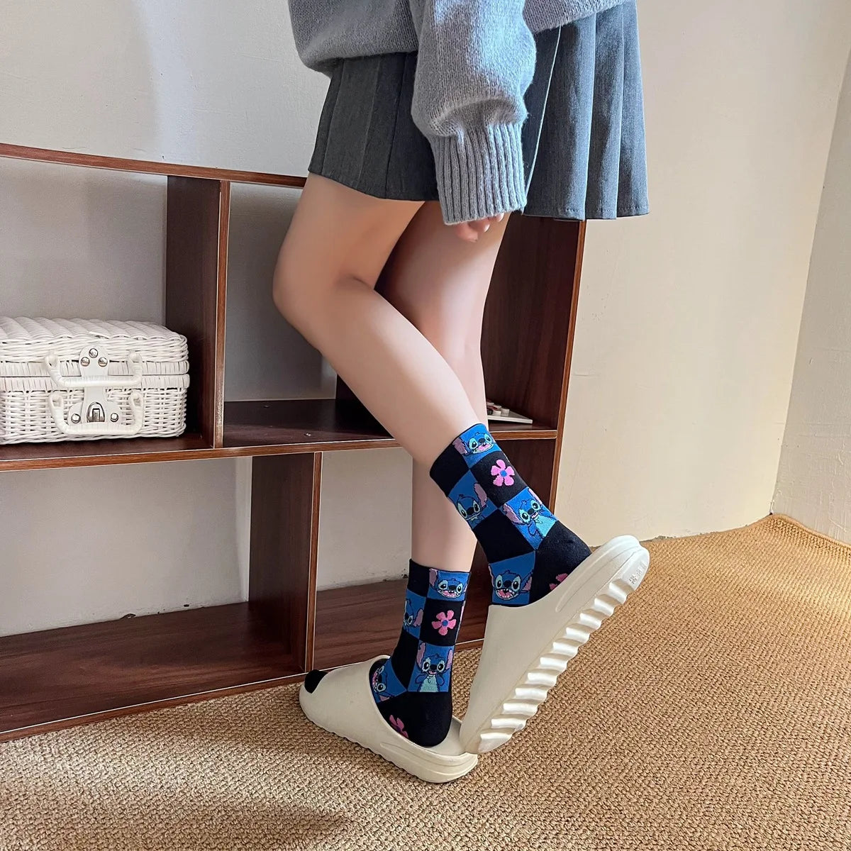 5 Pairs of Fashionable and Trendy Cute Cartoon Anime Stitch Pattern Women's Socks Comfortable and Soft Outdoor Casual Socks