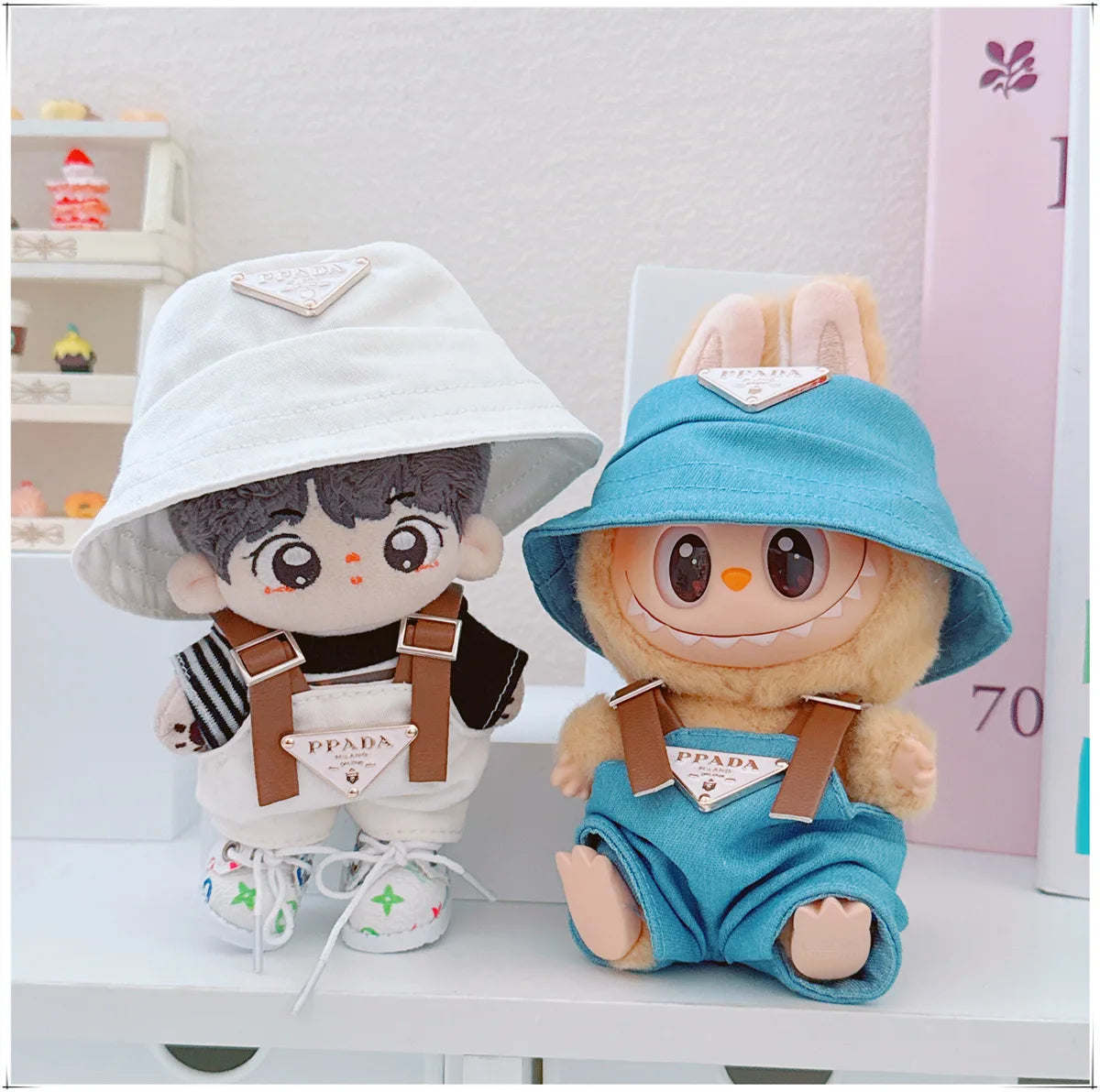 The first and second generations of Labubu only sell 17cm seated party clothes accessories inverted triangle workwear fashion